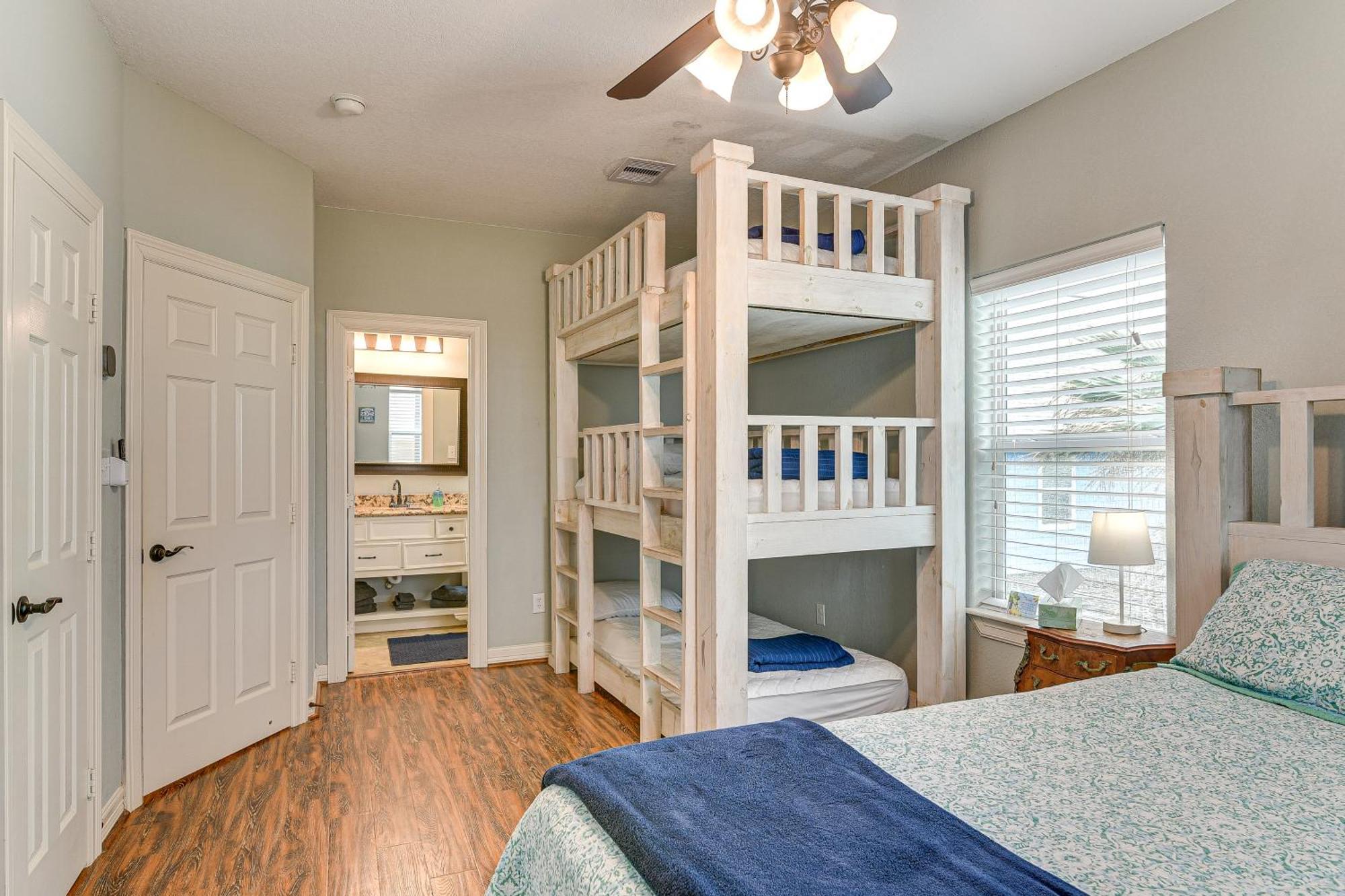 Large Group Gulf Retreat, Steps To Surfside Beach! Luaran gambar